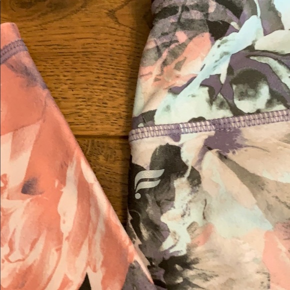 Fabletics floral ankle length leggings - Picture 5 of 8